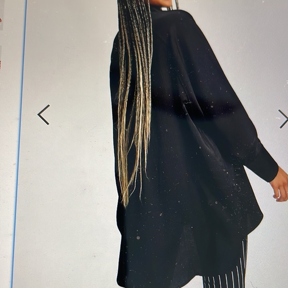TOPSHOP OVERSIZED LONG BLACK BUTTON DOWN SHIRT - Picture 2 of 9
